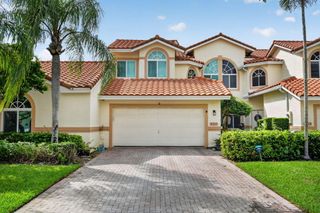 457 W PALM AIRE Drive, Pompano Beach, FL 33069