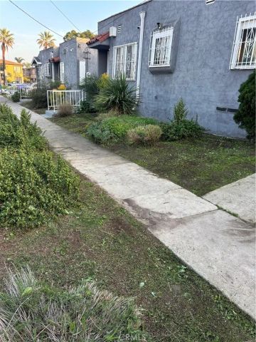 302 W 107th Street, Los Angeles, CA 90003