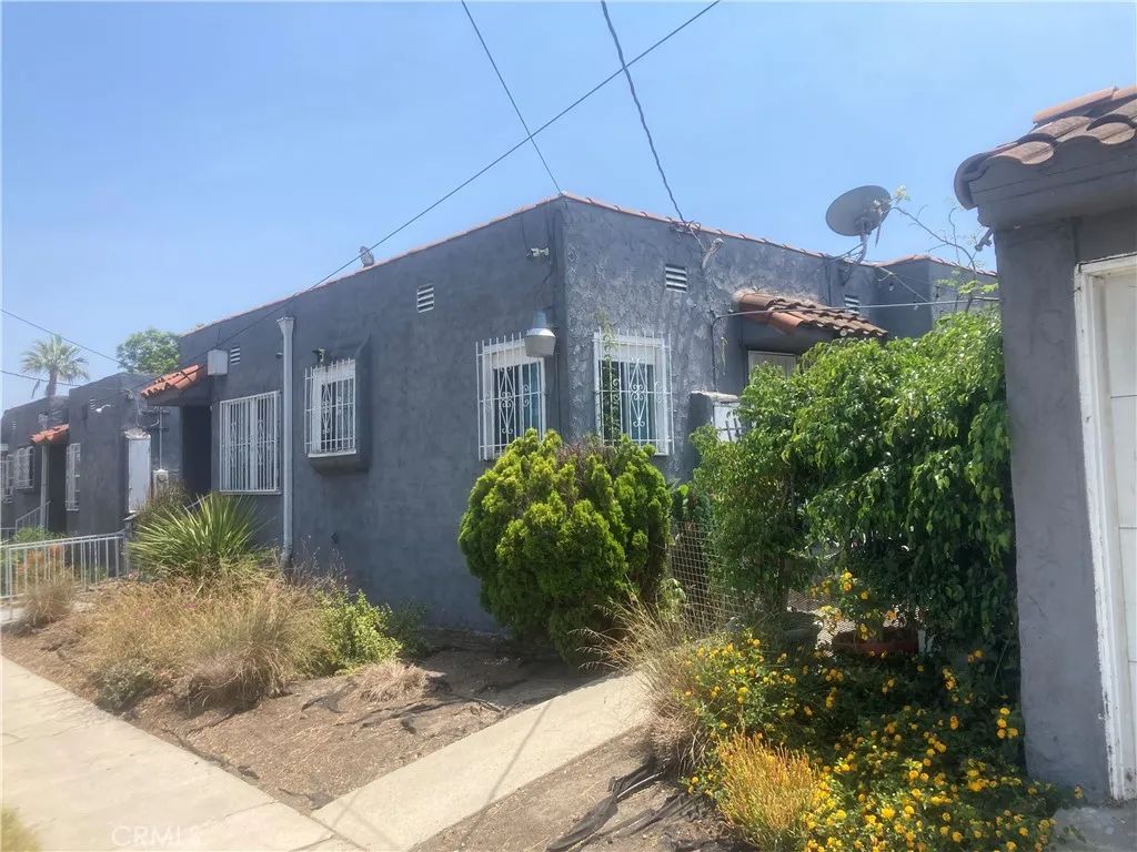302 W 107th Street, Los Angeles, CA 90003