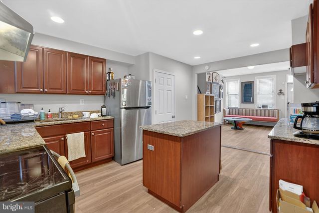 2623 EMERALD ST, Philadelphia, PA 19125