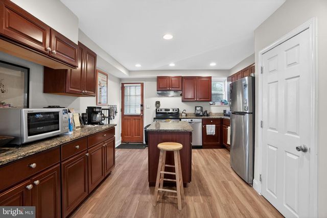 2623 EMERALD ST, Philadelphia, PA 19125