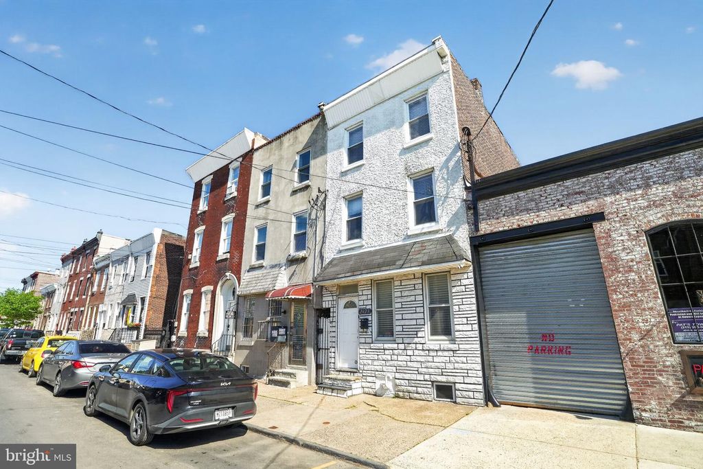 2623 EMERALD ST, Philadelphia, PA 19125