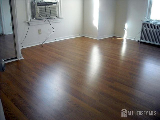 301 Penfield Place 301, Dunellen, NJ 08812