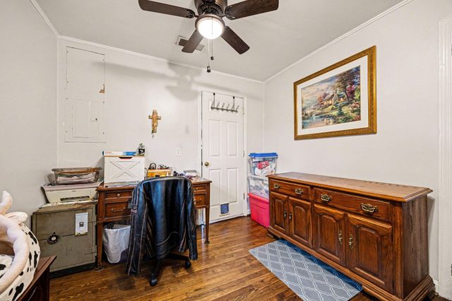 4 Woodland Avenue, Florence, KY 41042