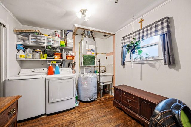 4 Woodland Avenue, Florence, KY 41042