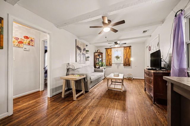 4 Woodland Avenue, Florence, KY 41042