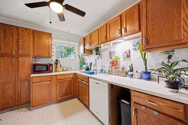 4 Woodland Avenue, Florence, KY 41042