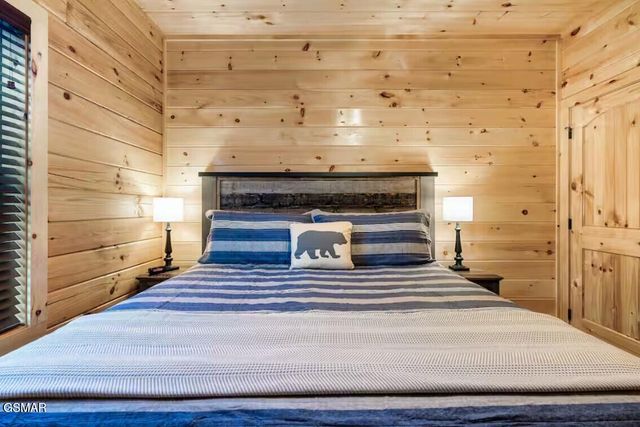 410 Southern Sun Way, Pigeon Forge, TN 37863