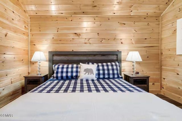 410 Southern Sun Way, Pigeon Forge, TN 37863