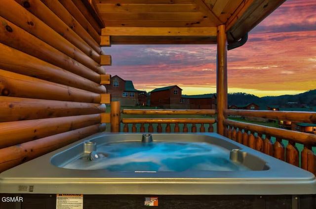 410 Southern Sun Way, Pigeon Forge, TN 37863