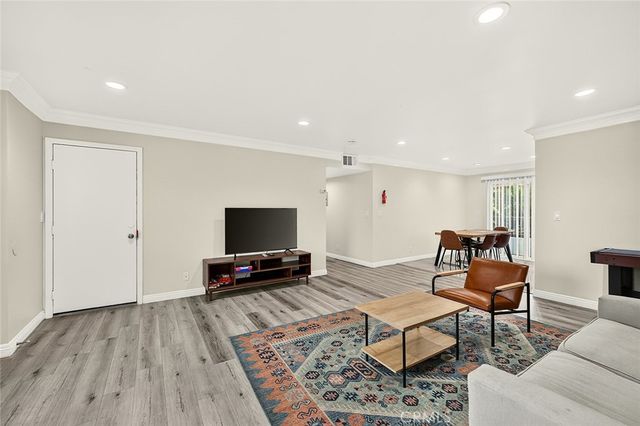 127 W Cherry, Monrovia, CA 91016
