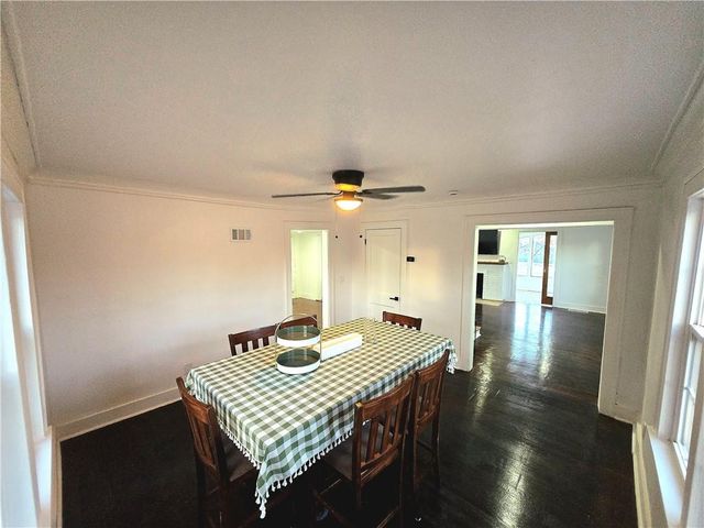 800 Valentine Road, Kansas City, MO 64111