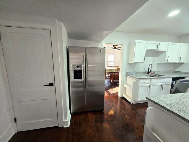 800 Valentine Road, Kansas City, MO 64111