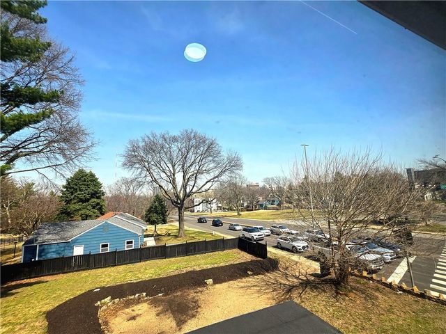 800 Valentine Road, Kansas City, MO 64111