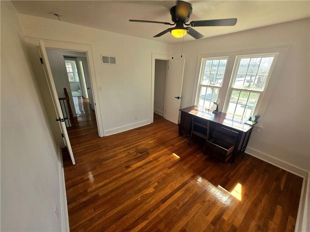 800 Valentine Road, Kansas City, MO 64111