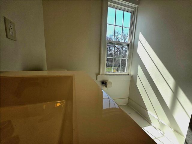 800 Valentine Road, Kansas City, MO 64111