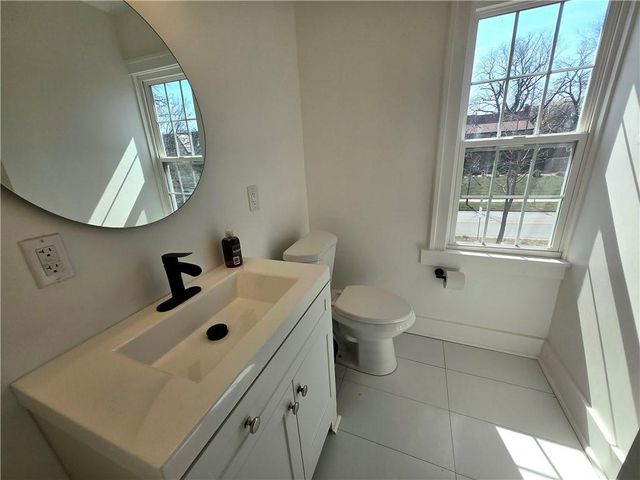 800 Valentine Road, Kansas City, MO 64111