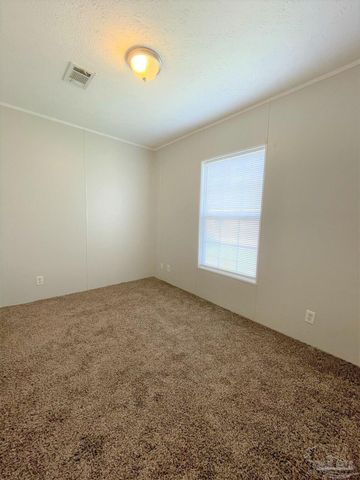814 N E St, Pensacola, FL 32501