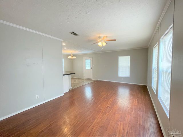 814 N E St, Pensacola, FL 32501