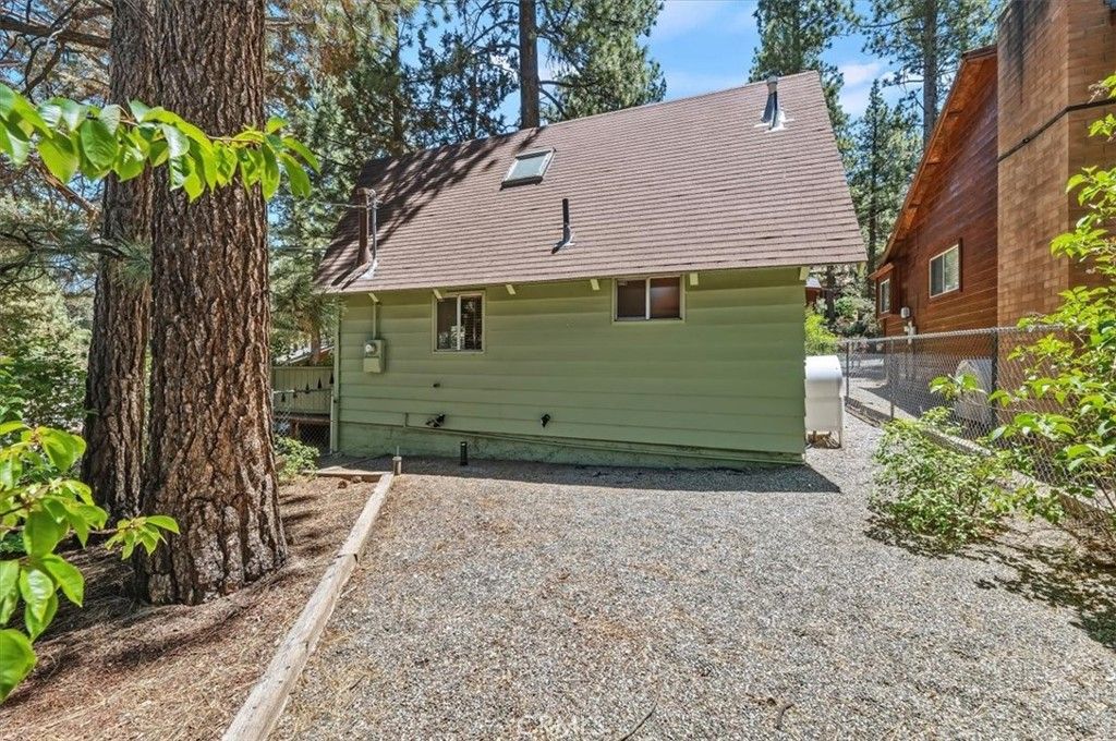 Image 26 of property listing at 424 Garrick, Big Bear City, CA 92314