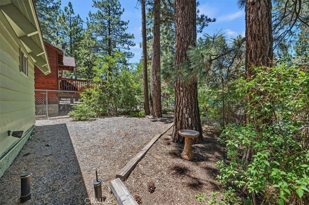 Image 29 of property listing at 424 Garrick, Big Bear City, CA 92314
