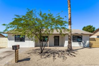 2890 S MARIPOSA Road, Apache Junction, AZ 85119
