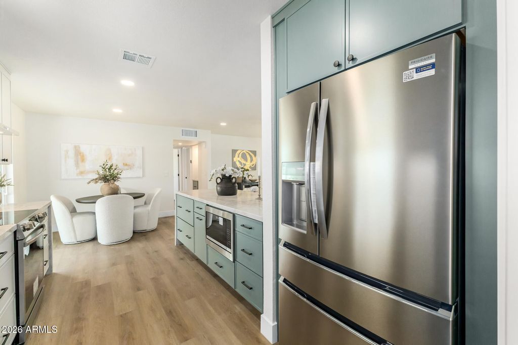 Image 10 of property listing at 2890 S MARIPOSA Road, Apache Junction, AZ 85119