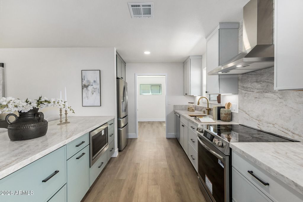 Image 8 of property listing at 2890 S MARIPOSA Road, Apache Junction, AZ 85119