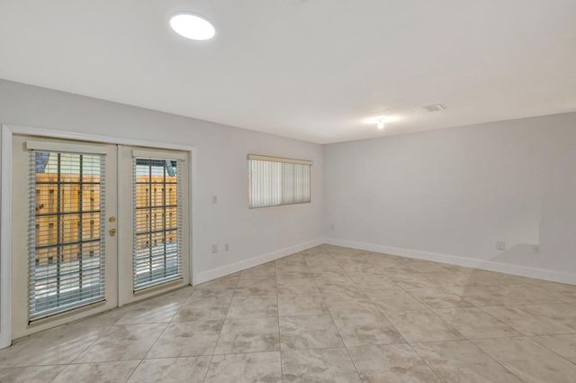 3055 Riverside Drive 3, Coral Springs, FL 33065