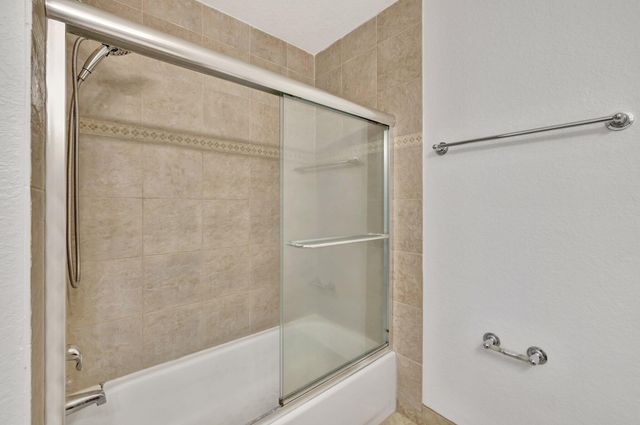 3055 Riverside Drive 3, Coral Springs, FL 33065