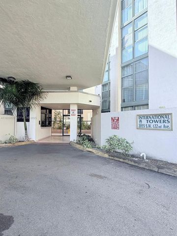 2055 SW 122nd Ave 415, Miami, FL 33175