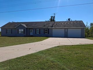 9037 23 Mile Road, Evart, MI 49631