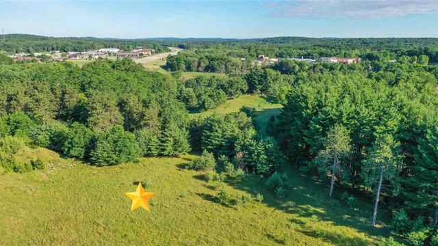 DUCK LAKE ROAD, Waupaca, WI 54981