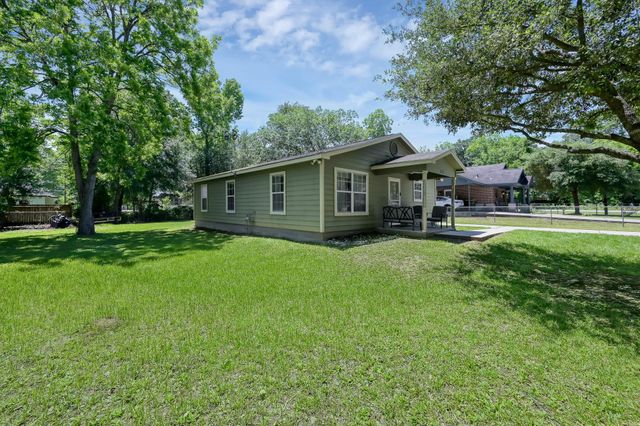 805 Webb Street, Conroe, TX 77301