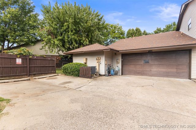 1216 S 111th East Avenue 43, Tulsa, OK 74128