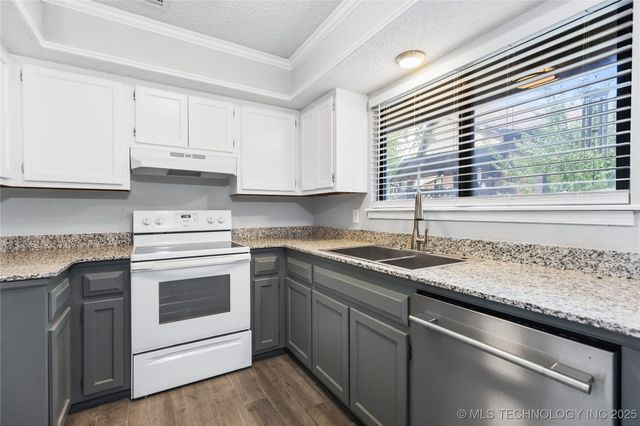 1216 S 111th East Avenue 43, Tulsa, OK 74128