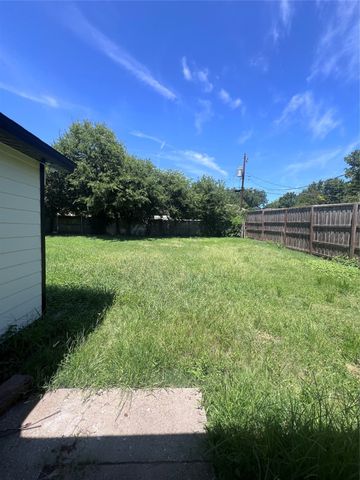 1927 Holcomb Road, Dallas, TX 75217