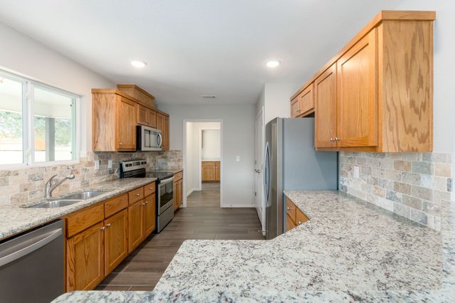 320 Sunrise, Lampasas, TX 76550
