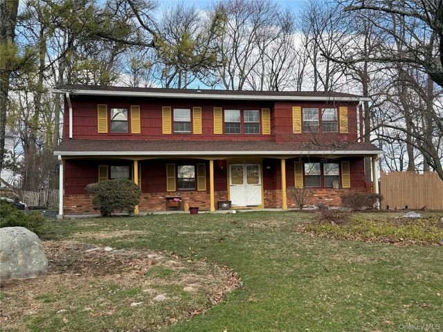 15 Bonnie Court, Spring Valley, NY 10977