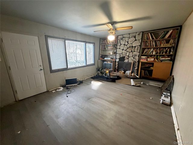 15 Bonnie Court, Spring Valley, NY 10977