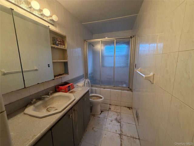 15 Bonnie Court, Spring Valley, NY 10977