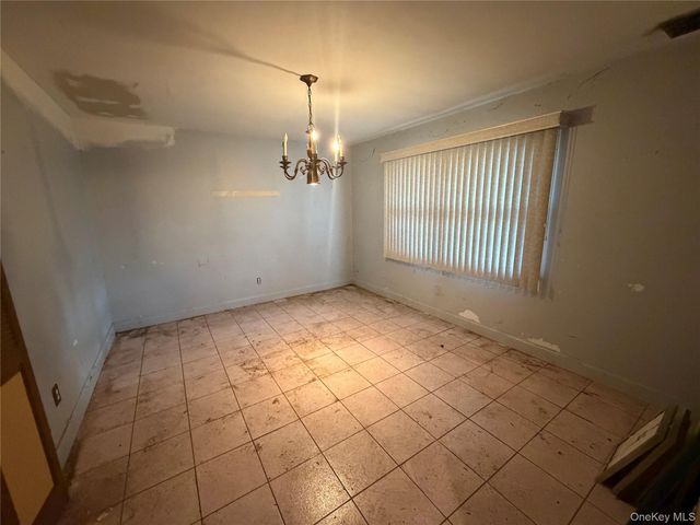 15 Bonnie Court, Spring Valley, NY 10977