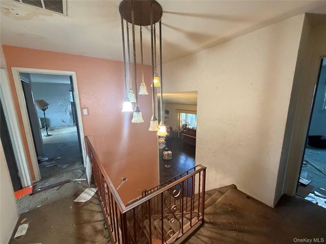 15 Bonnie Court, Spring Valley, NY 10977