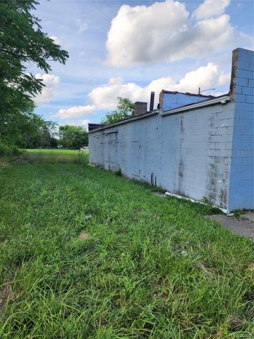 18811 Hayes Street, Detroit, MI 48205