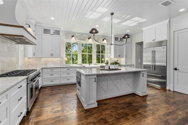2512 Alta Mira Drive, Tyler, TX 75701