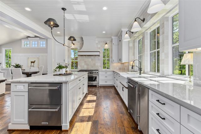 2512 Alta Mira Drive, Tyler, TX 75701