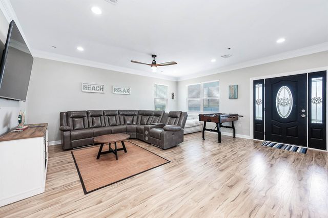 4019 Mitote Drive, Galveston, TX 77554