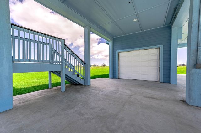 4019 Mitote Drive, Galveston, TX 77554