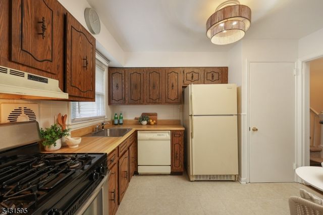 14 Chester Lang Place, Cranford Twp., NJ 07016