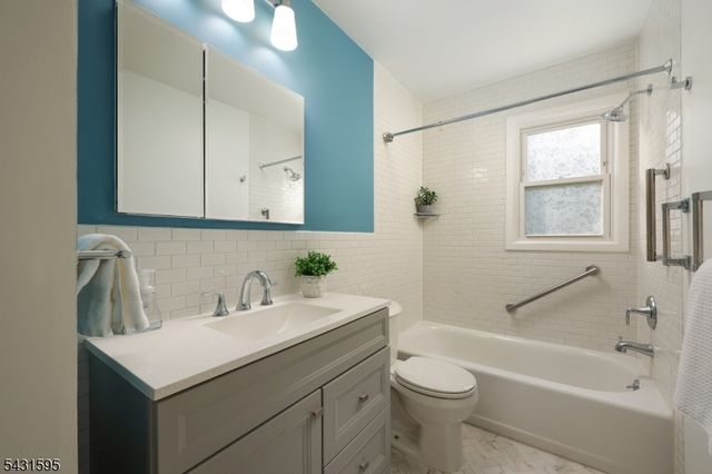 14 Chester Lang Place, Cranford Twp., NJ 07016